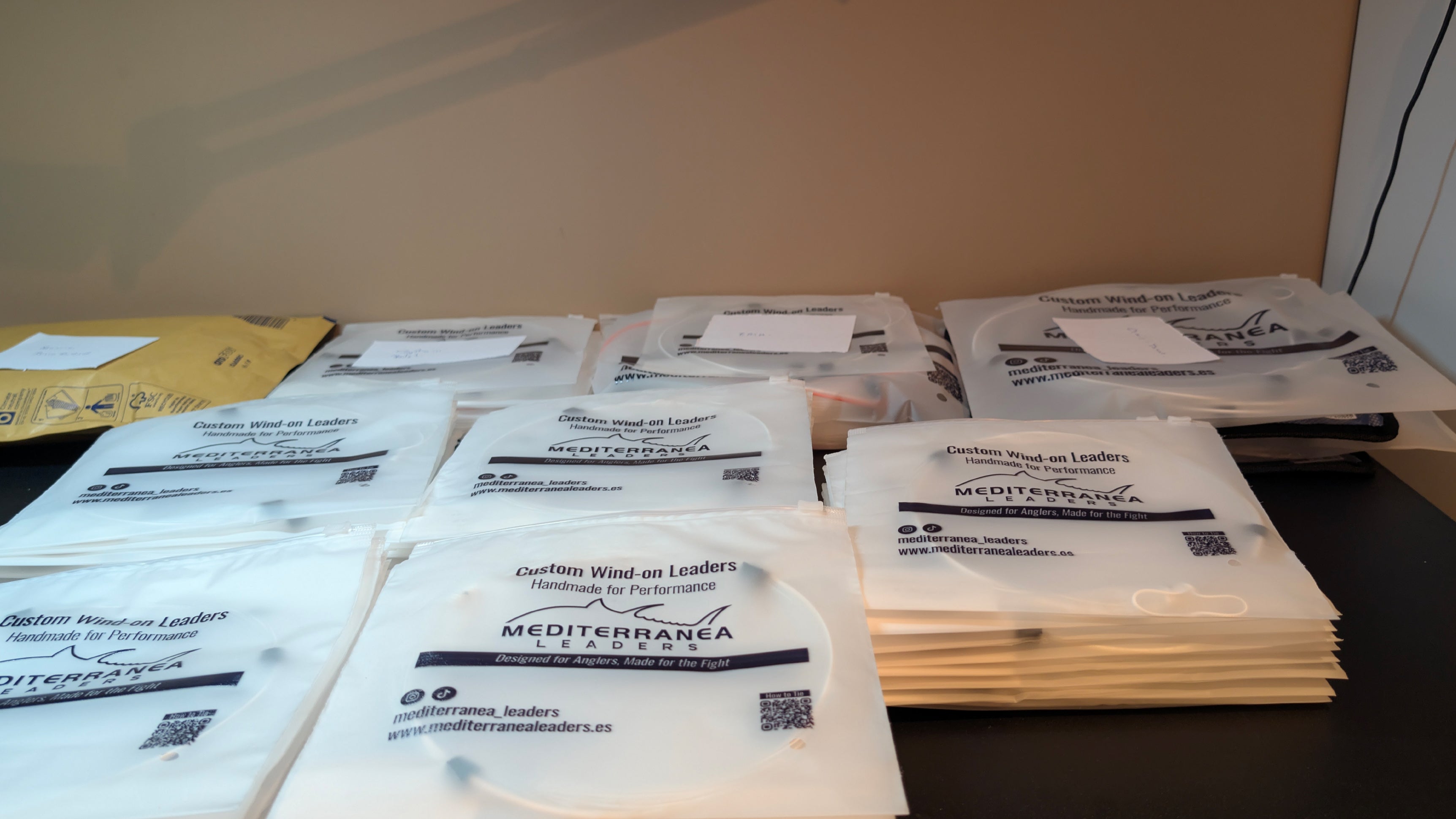 Stock de wind-on leaders listos para usar